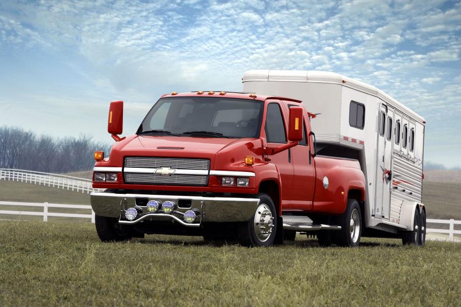  Chevrolet Kodiak 2004 года  (фото 1 из 60)